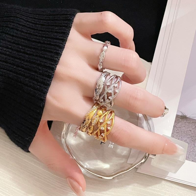 Vintage Luxury Medieval Brushed Woven Open Ring High-End Adjustable Zircon Personalized Ring Women