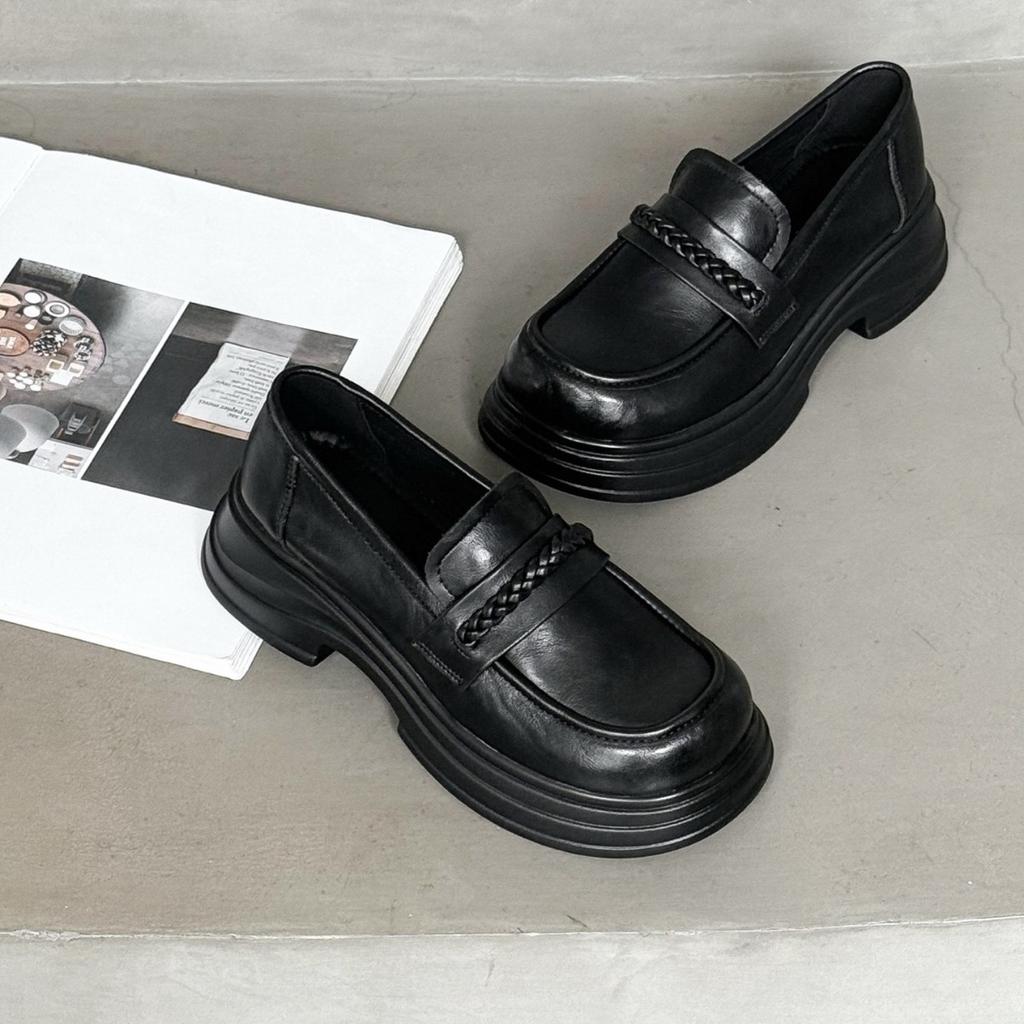 Женские лоферы на платформе 2025 новинка дышащие в британском стиле маленькие мужские универсальные легкие модные трендовые повседневные туфли