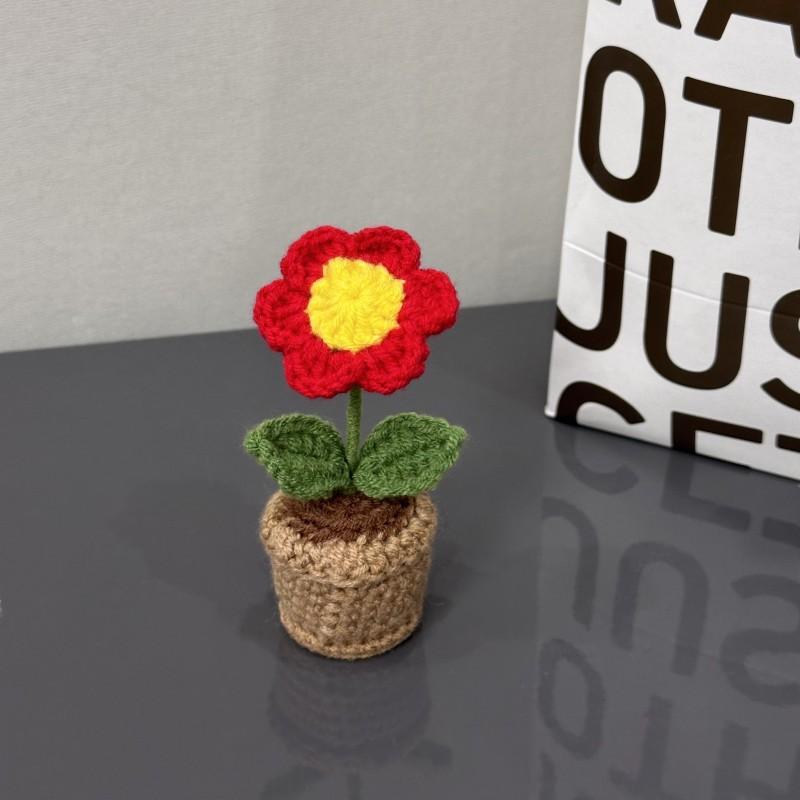DIY Hand Woven Mini Potted Flowers Rose Crochet Hooks Homemade Tulips Office Ornaments Yarn Products