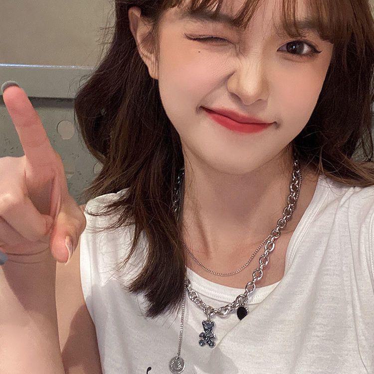 Женское двухслойное ожерелье в виде медведя: Хип-хоп, цепочка на ключицу со смайликами, легкая роскошь, нишевый дизайн, 2022.