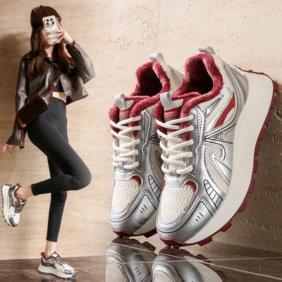 Платформенные кожаные папины кроссовки женские осенние новые ретро повседневные туфли дизайн увеличивающие рост спортивные туфли