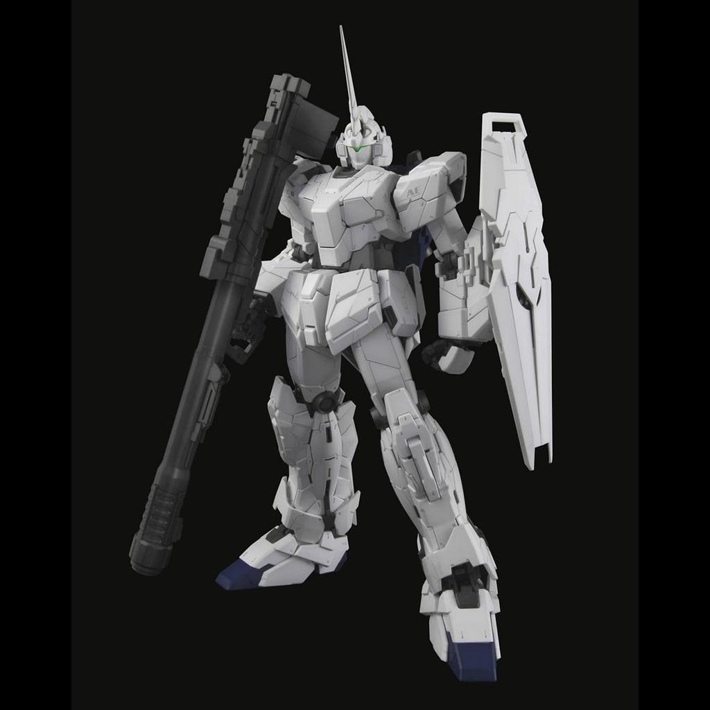 BANDAI SPIRITS Пластиковая модель PG Mobile Suit Gundam UC Unicorn Gundam RX-0 1/60 с цветовой кодировкой