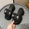 Модные новые тапочки Matsu Cake, женские тапочки на толстой подошве, лето 2024 года, модные сандалии-тапочки с бантом и бриллиантами, женская роскошь