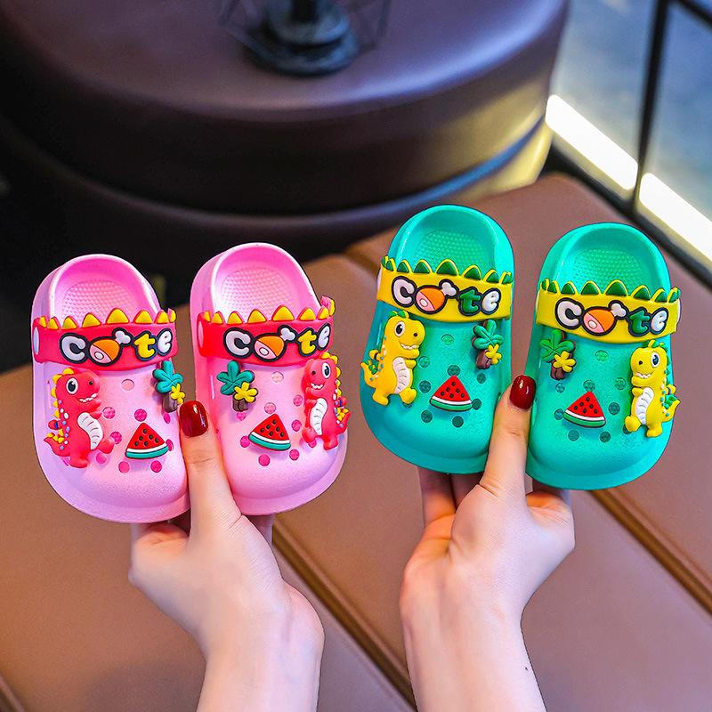 New style for boys and children2-6Cute cartoon non-slip clogs for toddlers, suitable for girls, can be worn outside
