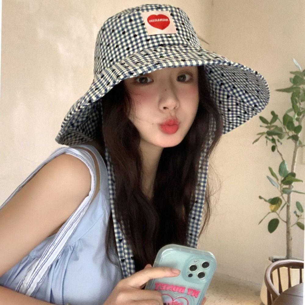 Lace Up Hiking Fisherman Hat Sun Protection Heart Printed Bucket Hat Drawstring Sun Hat Fishing