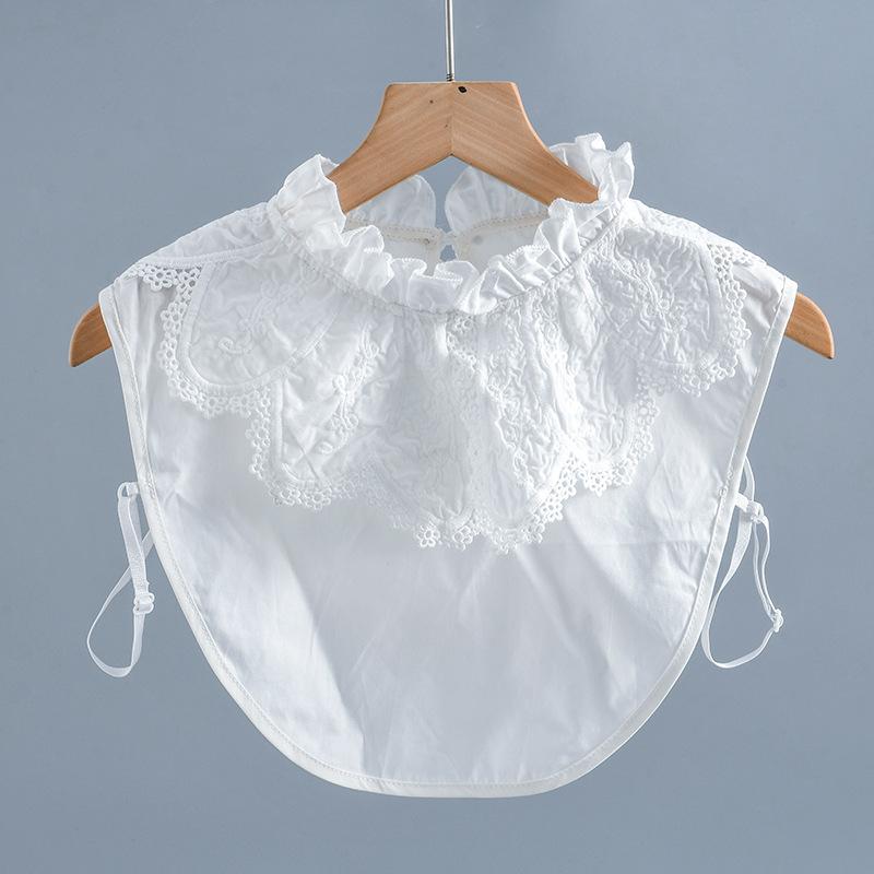 New Fake Collars Woman Vintage Half Shirt False Collar Woman Embroidery Detachable Lapel Collar Faux Col Accessories