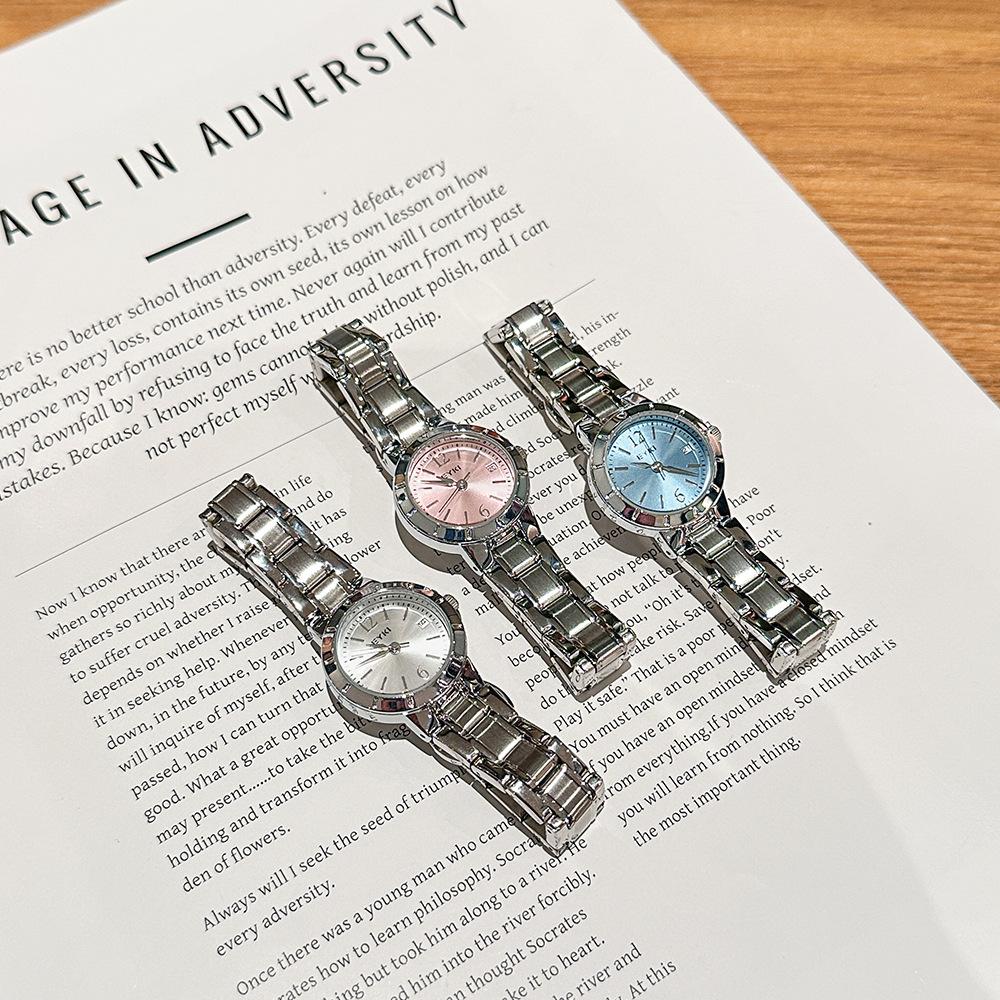 Новые студенческие модные темпераментные женские часы с ремешком для поездок на работу, календарь, ниша, легкие роскошные повседневные кварцевые часы со стальным ремешком