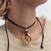 Женское ожерелье с подвеской из искусственной кожи, регулируемый неровный круглый кулон, завязывающийся узел, устойчивый к ржавчине, полированная поверхность, клубная вечеринка, чокер, шейное украшение