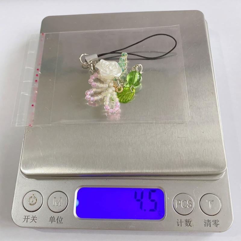 Handmade Floral Charm Lanyard Fashionable Beaded Floral Phone Chain with Unique Handmade Charm Keychain Charm Accessory