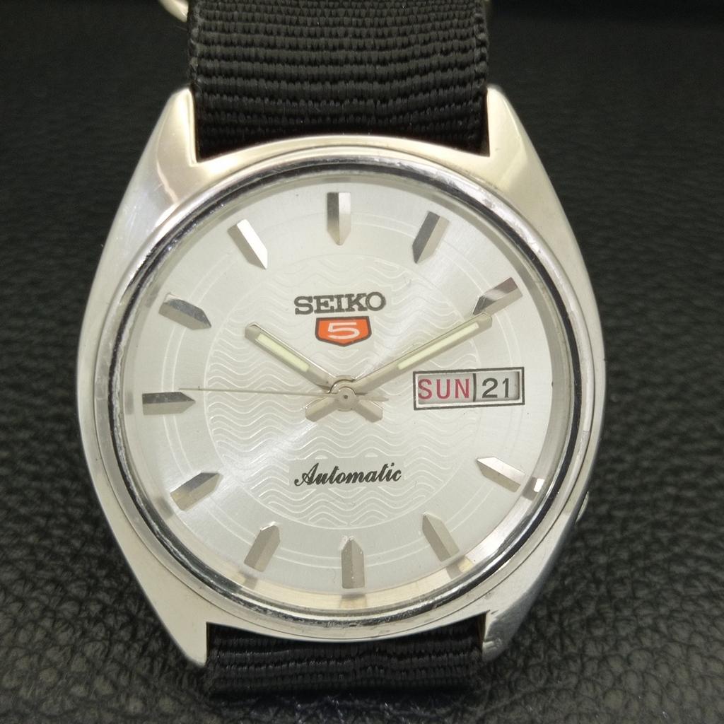 VINTAGE SEIKO 5 AUTOMATIC 6309A JAPAN MENS SILVER COLOR DIAL WATCH A701255-5 R206a-a701255