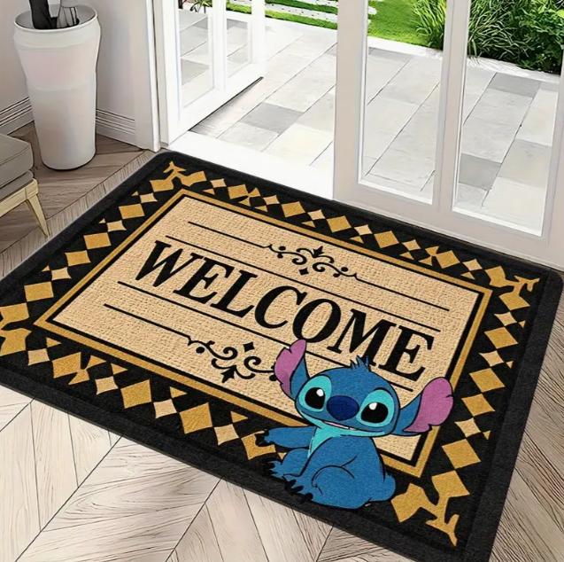1 шт. Коврик для входной двери с изображением персонажей мультфильма «Стич»: нескользящий, с ярким цветочным рисунком, можно стирать в машине, легко чистится, подходит для дома и детей.