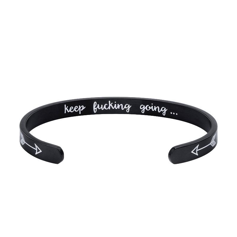 Быстро продаваемый браслет из титановой стали со стрелкой Keep Fucking Go, браслет из нержавеющей стали с надписью