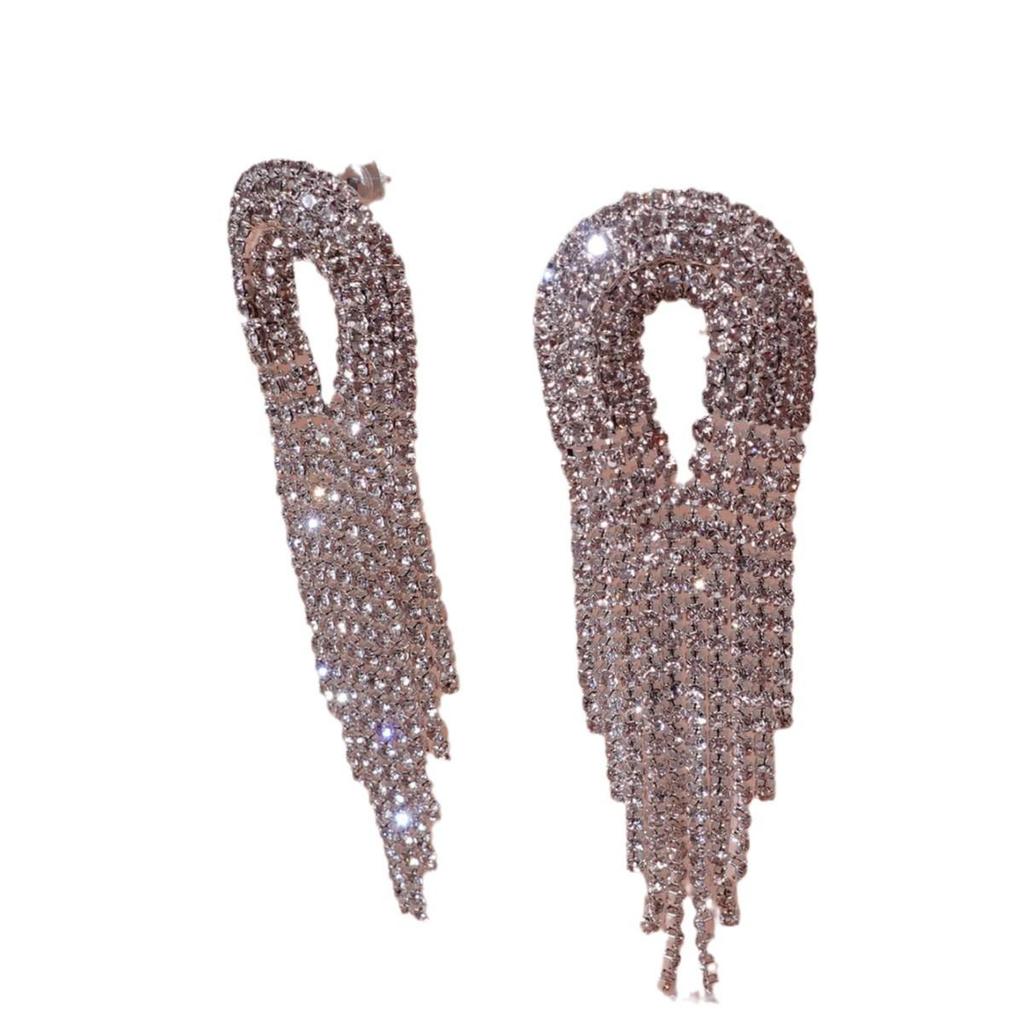Luxurious Diamond Tassel Earrings: Shimmering, High-End Fashion for Exquisite European & American Style Party Wear.