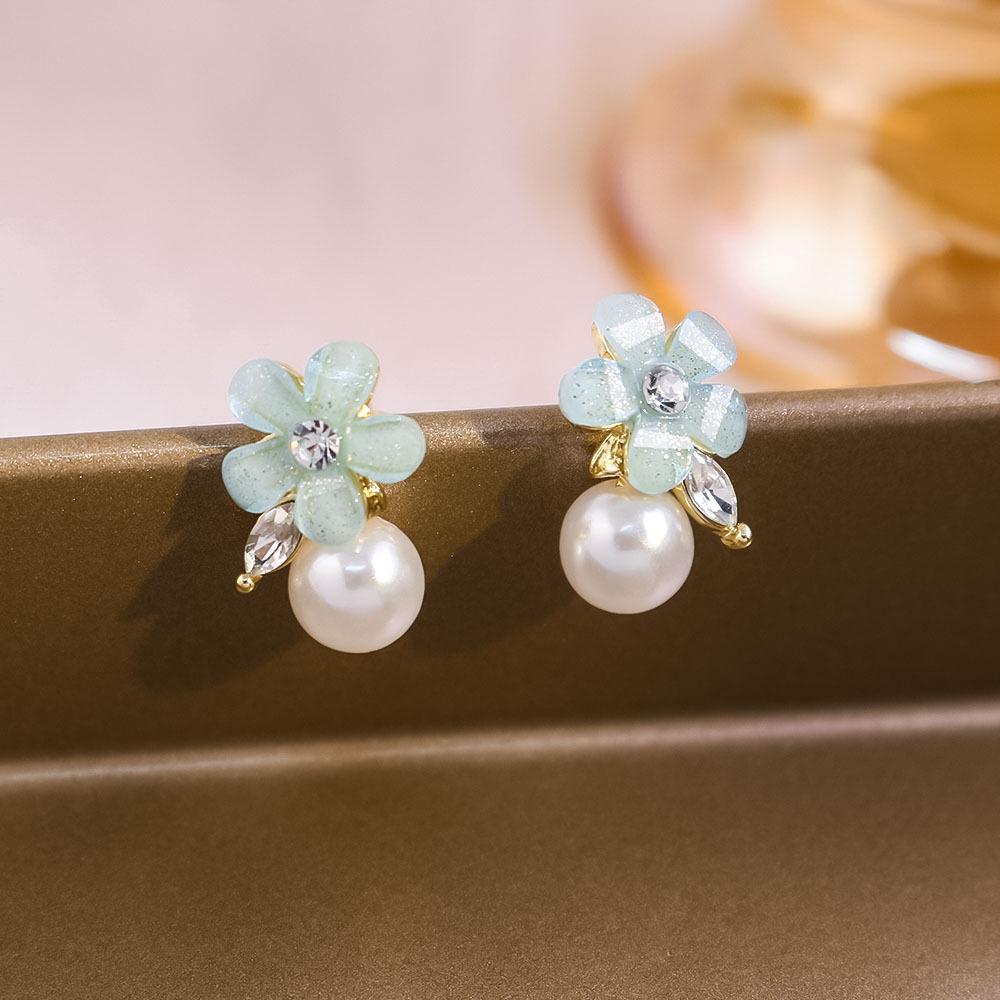 Light Luxury Exquisite Micro-inlaid Zircon Flower Earrings Elegant High-end Pearl Stud Earrings Niche Design Temperament Earrings