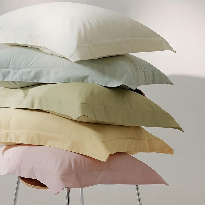 Набор из двух наволочек из матового длинноволокнистого хлопка - 100 нитей, однотонные, роскошные на ощупь