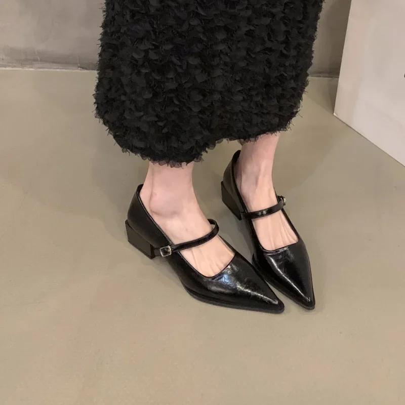 Модные туфли Мэри Джейн на толстом каблуке в ретро-стиле для женщин, модные туфли-лодочки с неглубоким вырезом и острым носком для комфорта леди в офисе