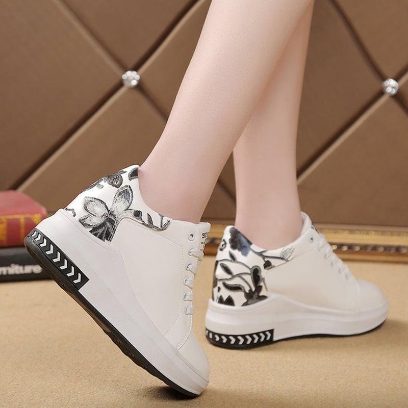 Stylish Flower Lace Sneakers For Women With A Chic Thick Bottom Platform Design
