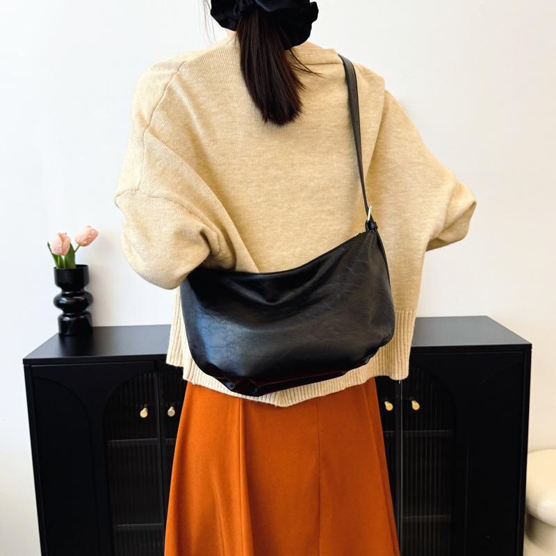 Повседневная высококачественная маленькая женская сумка 2024 года, новая модная ретро-универсальная сумка-мессенджер в иностранном стиле, сумка-пельмень на одно плечо