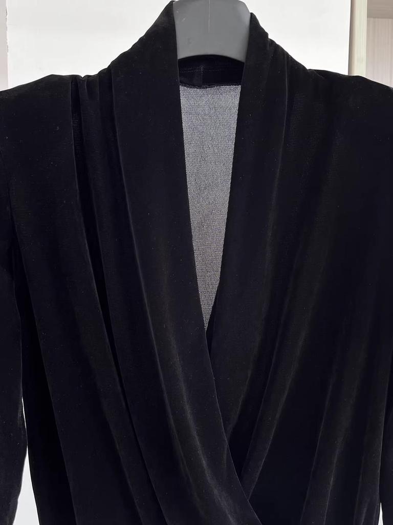 Velvet V-neck Crossover Long-Sleeve Women's Top - Autumn/Winter Slimming Versatile Layer