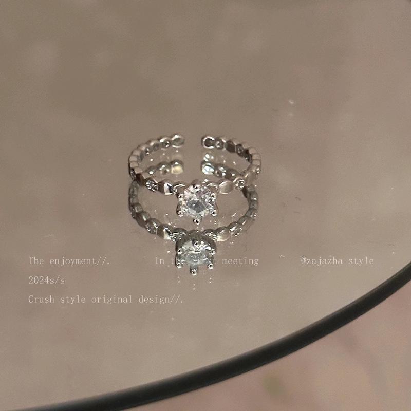 Стильное серебряное кольцо с цирконием для женщин - легкий роскошный открытый дизайн, идеально подходит для указательного пальца