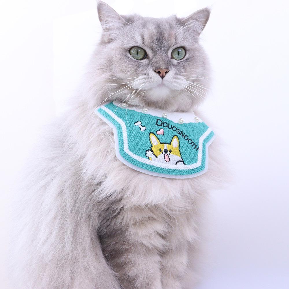 Pet Cute Scarf, Knitted Embroidered Dog Pattern Pearl Adjustable Rope Bib, Cat & Dog Anti-saliva Anti-dirty