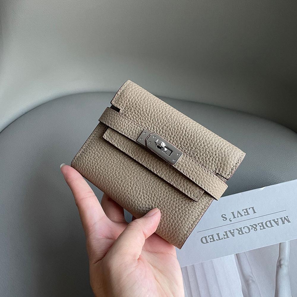 Роскошные женские кошельки из натуральной кожи, первый слой коровьей кожи, короткий кошелек, брендовый стиль, серебристая застежка-турникет, кошелек-бифолд без логотипа