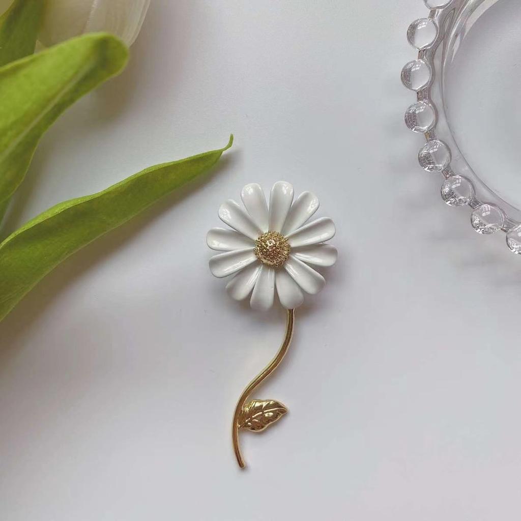 Модная брошь в виде лепестка маргаритки, белая брошь-цветок, аксессуары для пальто-корсажа