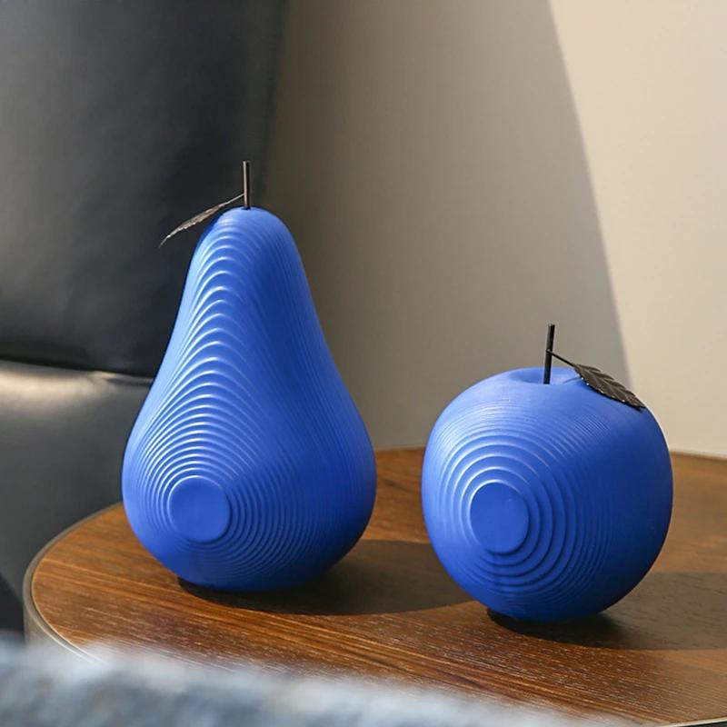 High-end Line Apple Pear resin Crafts Black White Decoration Creative Living Room Countertops Fruit Sculpture Home Decor Gift