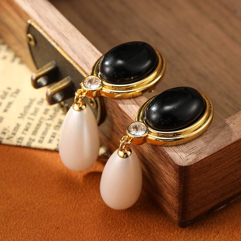Women's Light Luxury Design Elegant Imitation Pearl Tassel Earrings Fashionable And Versatile Niche Design Sense Long Earrings