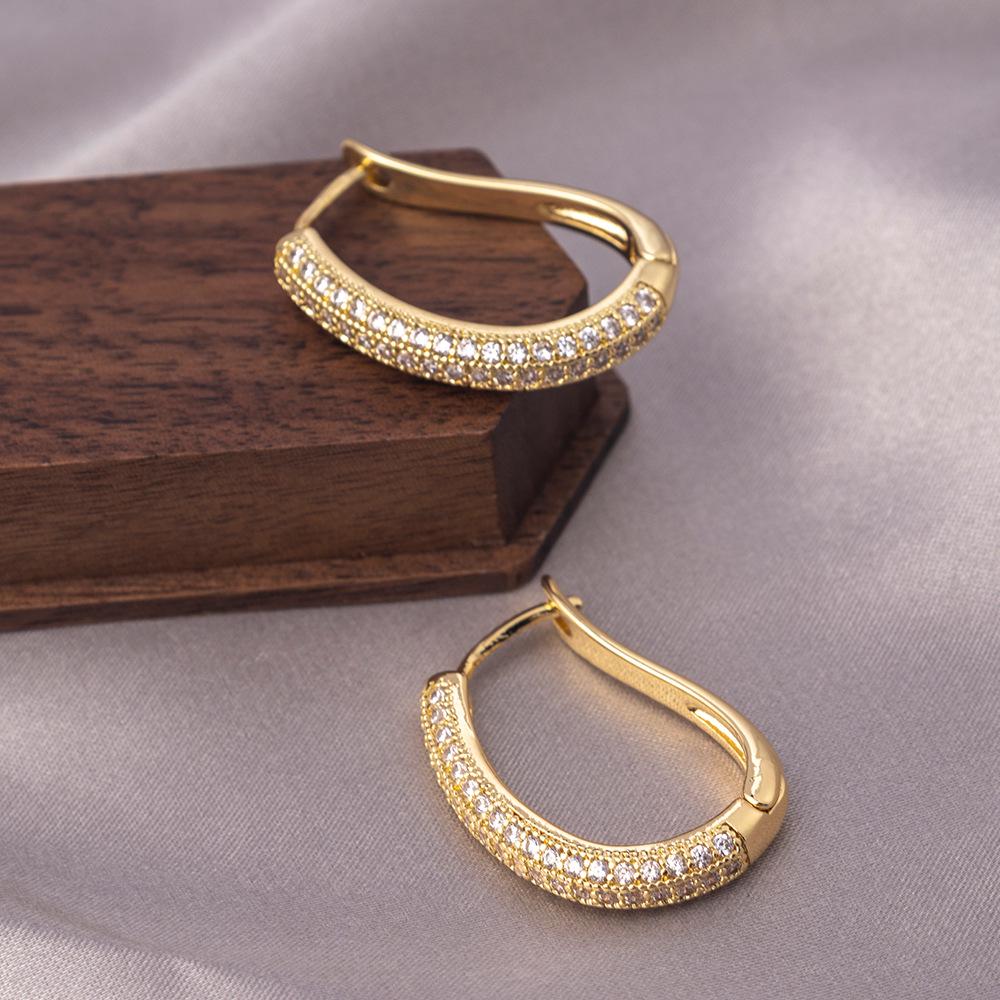 Серьги-иглы из серебра 925 пробы: Легкая роскошь, высококлассные пусеты и универсальный нишевый дизайн в виде колец для работы и стиля