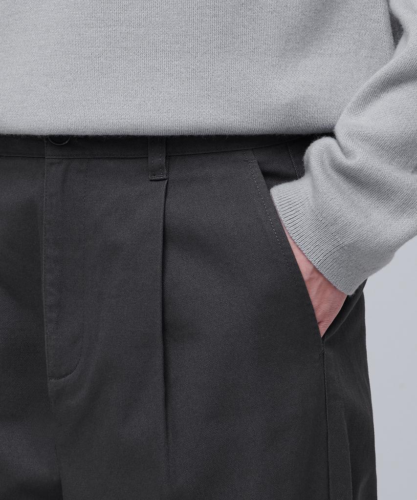 MUSINSA STANDARD One-Pleat Regular Fit Chino Pants [Dark Gray]