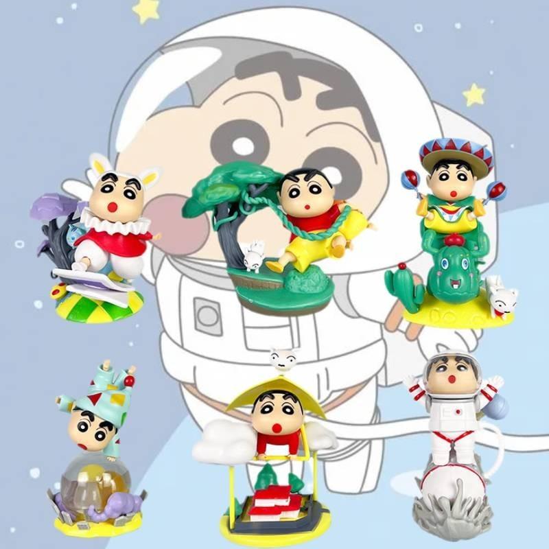 Exquisite Astronaut Figurine Globetrotting Alice Little Shin Action Figure Model Display
