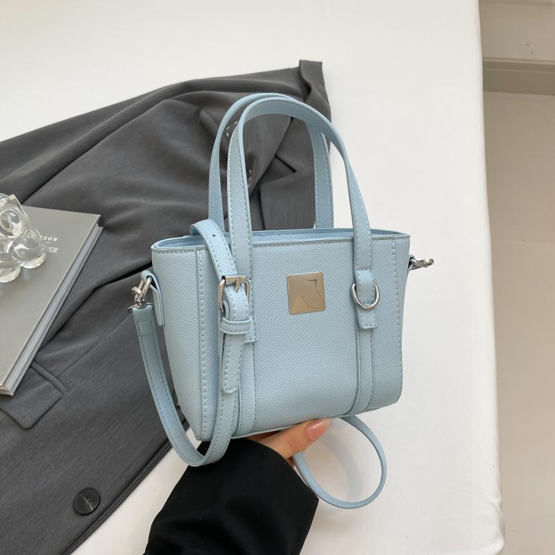 Korean version of trendy bucket bag women's 2025 summer new niche simple foreign style fashion single shoulder high value messenger bag