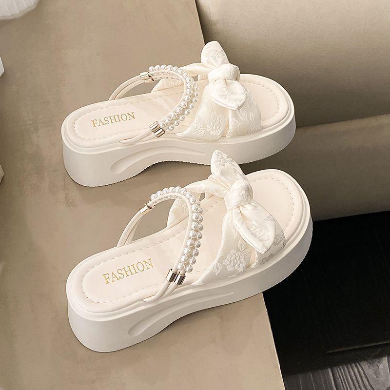 2025 лето новые тапочки интернет-знаменитости женские носят французский сказочный стиль с юбкой сандалии на толстой подошве пляжные с одним ремешком