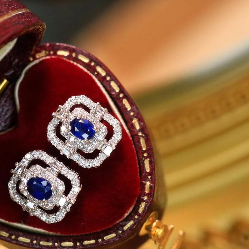 Серьги-гвоздики Huitan Geometric Shaped для женщин Bling Bling White/Blue Circonie Temperament Ear Accessories Женские ювелирные изделия