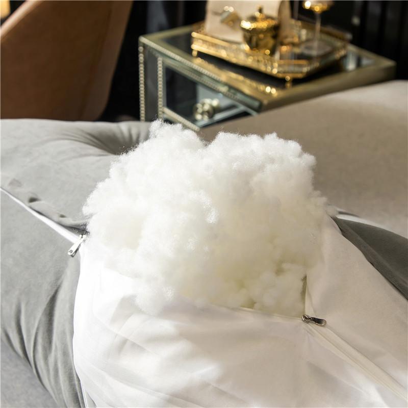 Большая треугольная подушка для спины с клиновидным дизайном и мягкой тканью, простеганной пуговицами