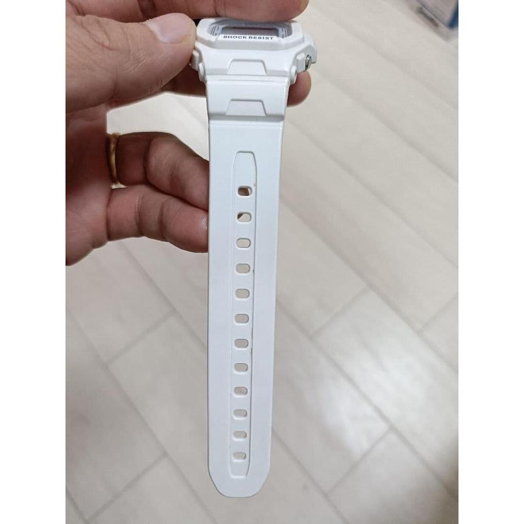 Б/у Цифровые часы CASIO Baby-G BG-5600WH Белый корпус