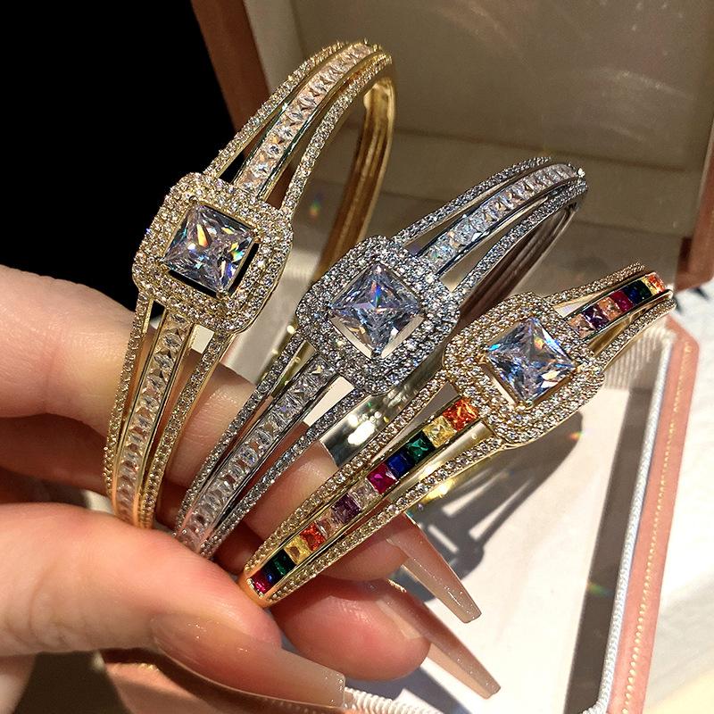 Браслет из микро-инкрустированного циркония для женщин, модный и высококачественный, ажурный геометрический браслет-конфета