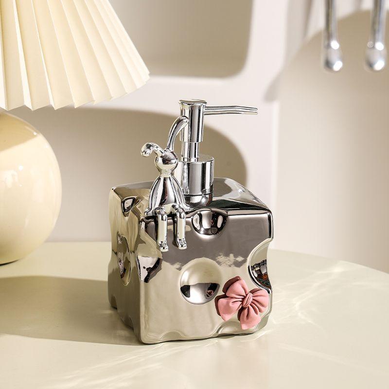 Бутылка для лосьона в европейском стиле с бантом, 600 мл, контейнер для хранения в виде кролика, бытовая бутылка с разделителем для шампуня и геля для душа, аксессуары для ванной комнаты