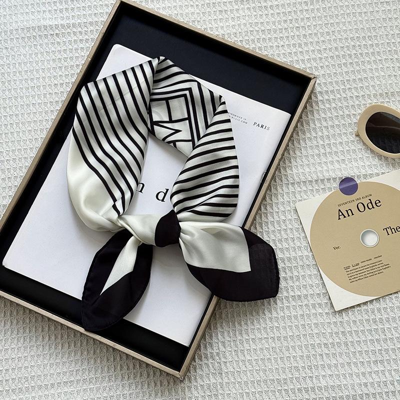 70 Square Scarves, New Silk Scarves, Fashionable and Versatile Bags, Tied Hair Scarves, Headbands, Neck Protectors, Scarves, Shawls.