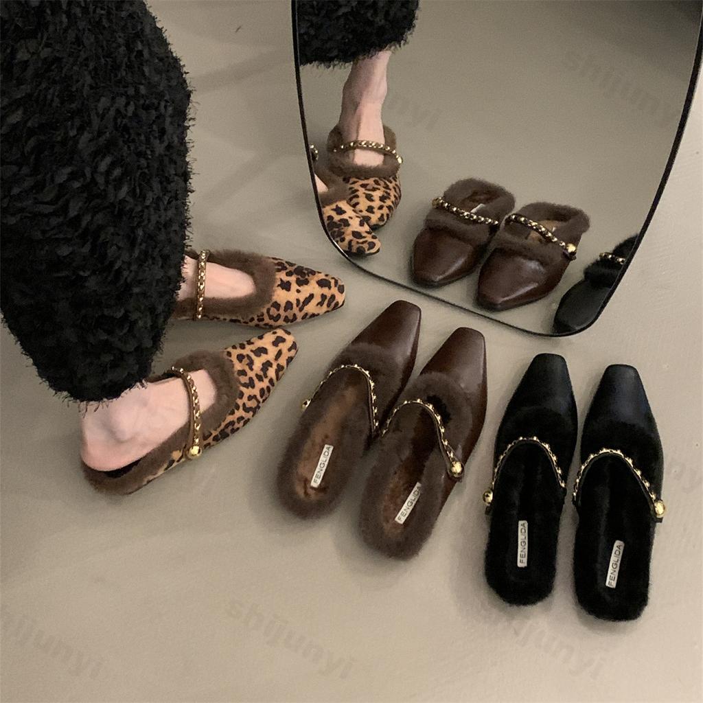 Fashion New 2024 Winter Plush Shoes for Women's Flat Fluffy Mary Janes Shoes Warm Cotton Shoes Faux Fur Half Slippers Zapatos De Mujer