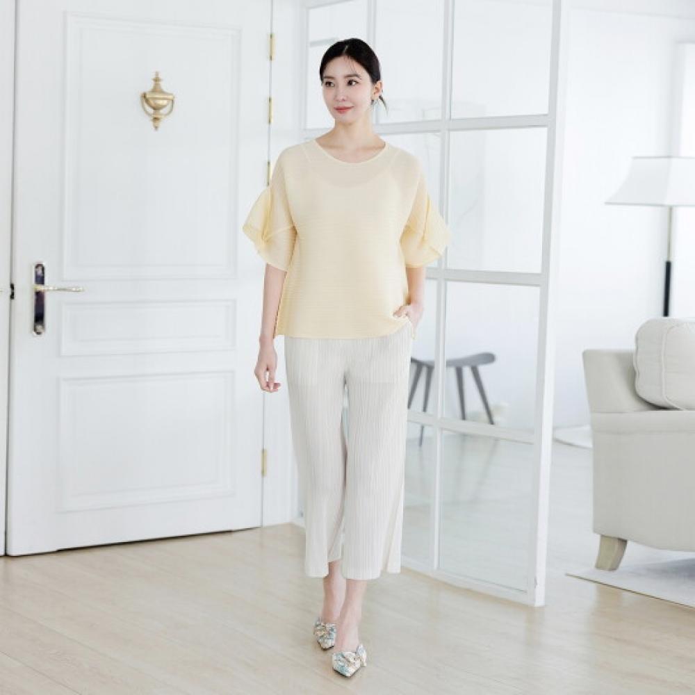 Plara Women Solid Wide 7 Pleats Blouse