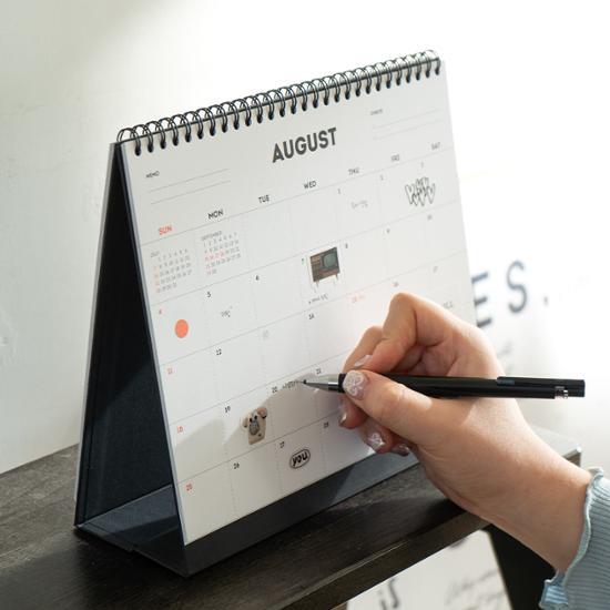 Luca Lab 2024 MMM Medium Calendar, популярная фраза в Корее