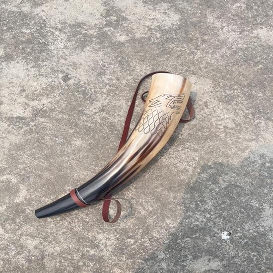 40,64 см Ручная гравировка Викингский боевой рог Натуральный рог быка Боевая труба Средневековый аксессуар для косплея Подарок Свадьба, День благодарения, Рождество