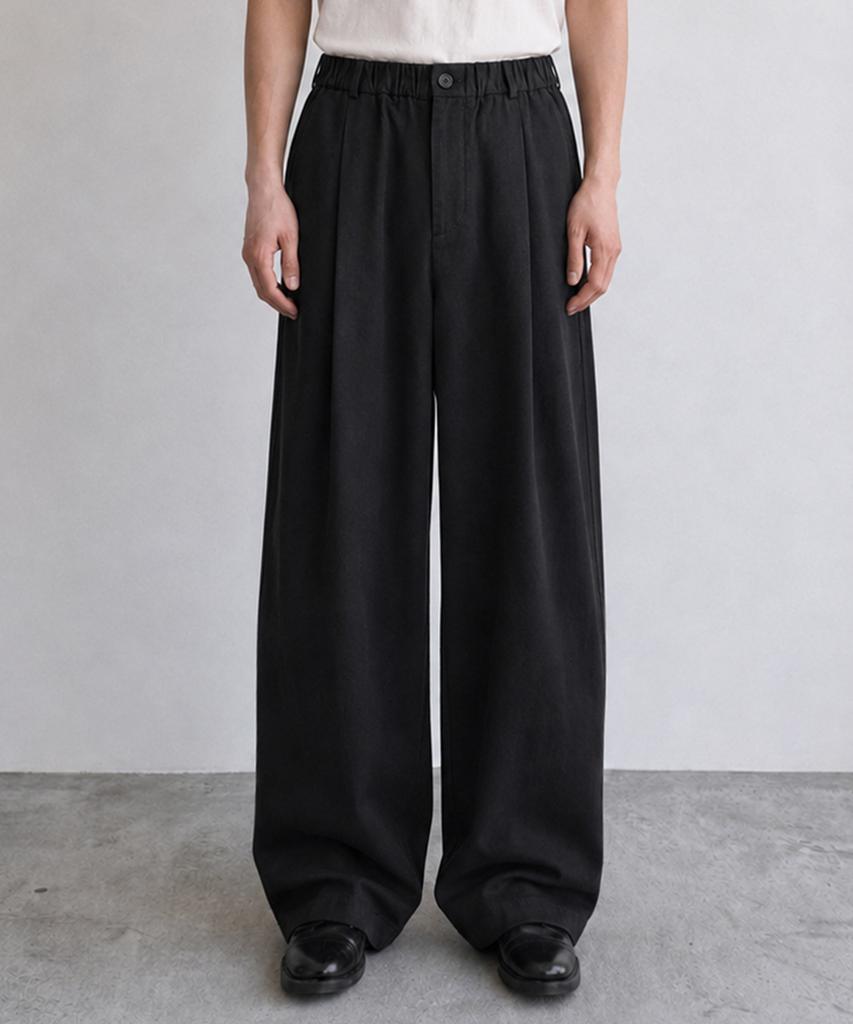 SAEV One-Tuck Wide Trousers (Black)