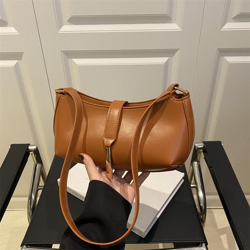 Сумка для работы под мышкой женская большая вместимость 2025 новый весенний сезон ретро повседневная универсальная сумка через плечо