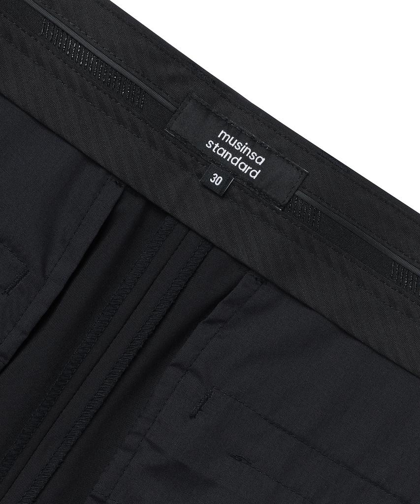 MUSINSA STANDARD [Cooltandard] Hidden Elastic Waist Half Slacks [Black]