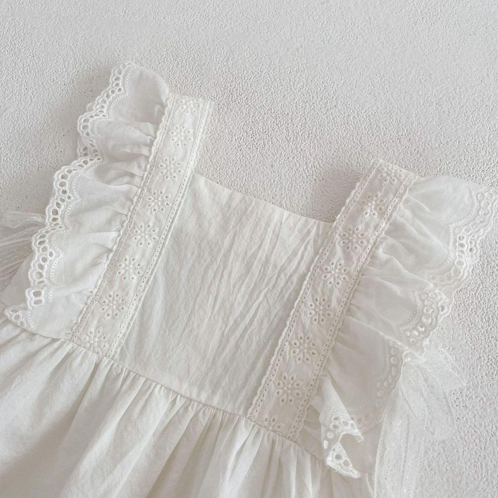 Комплект из 2 предметов: кружевной топ с рукавами-крылышками и шорты с цветочным принтом для маленьких девочек - лето 2024 г.