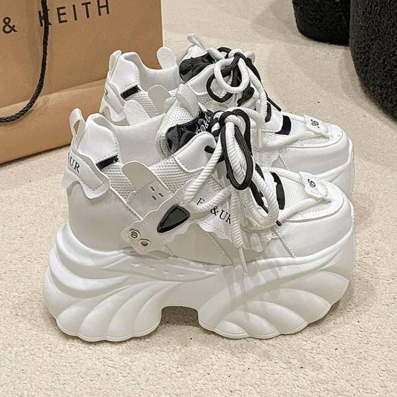 Модные женские кроссовки на платформе, повседневная обувь, горячая распродажа 2025, новые кроссовки на шнуровке на массивной подошве, танкетки, скрытые каблуки, обувь для отдыха для женщин