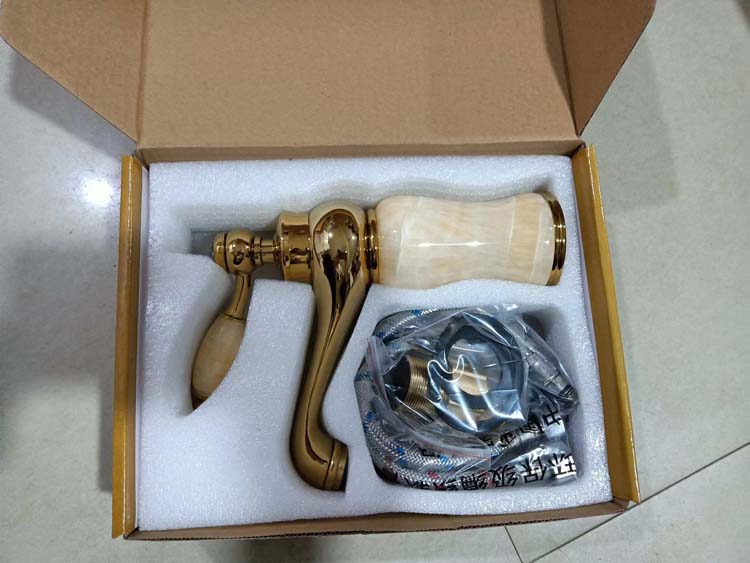 Розовое золото Роскошный смеситель для раковины в ванной комнате Одинарная ручка из нефрита Смесители для раковины из латуни Смеситель для раковины из натурального нефрита